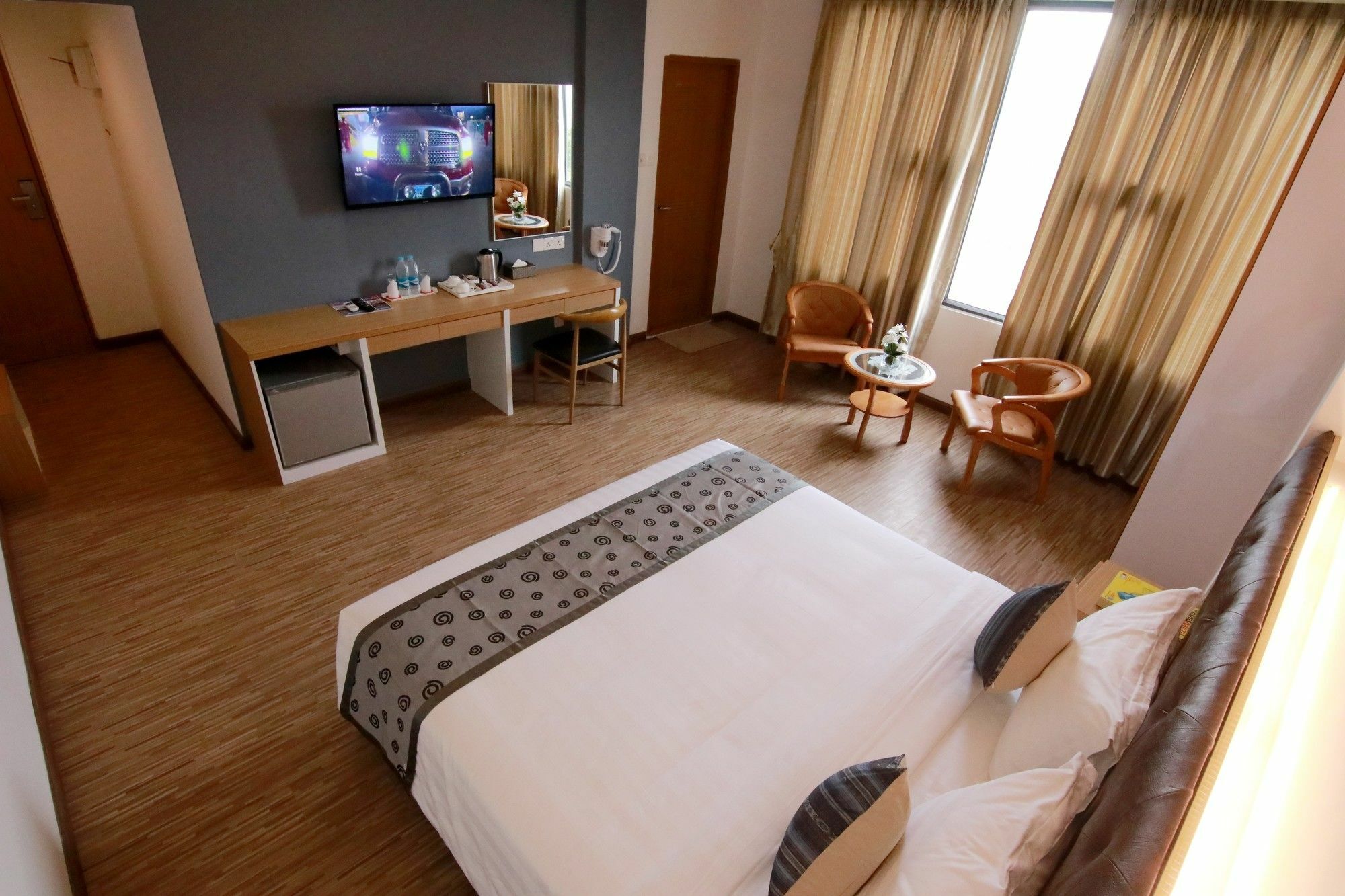Botahtaung Hotel Yangon Exterior foto