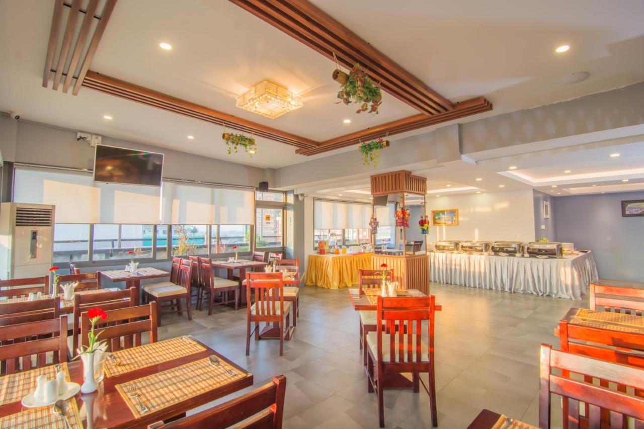 Botahtaung Hotel Yangon Exterior foto
